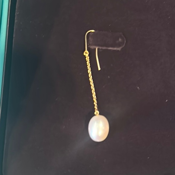 Tiffany & Co. Elsa Peretti Pearls by the Yard Yellow Gold Drop Earrings - Picture 4 of 5
